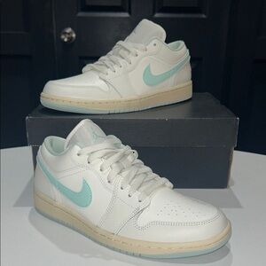 Jordan 1 Low “Sail Igloo” Women’s Size 9